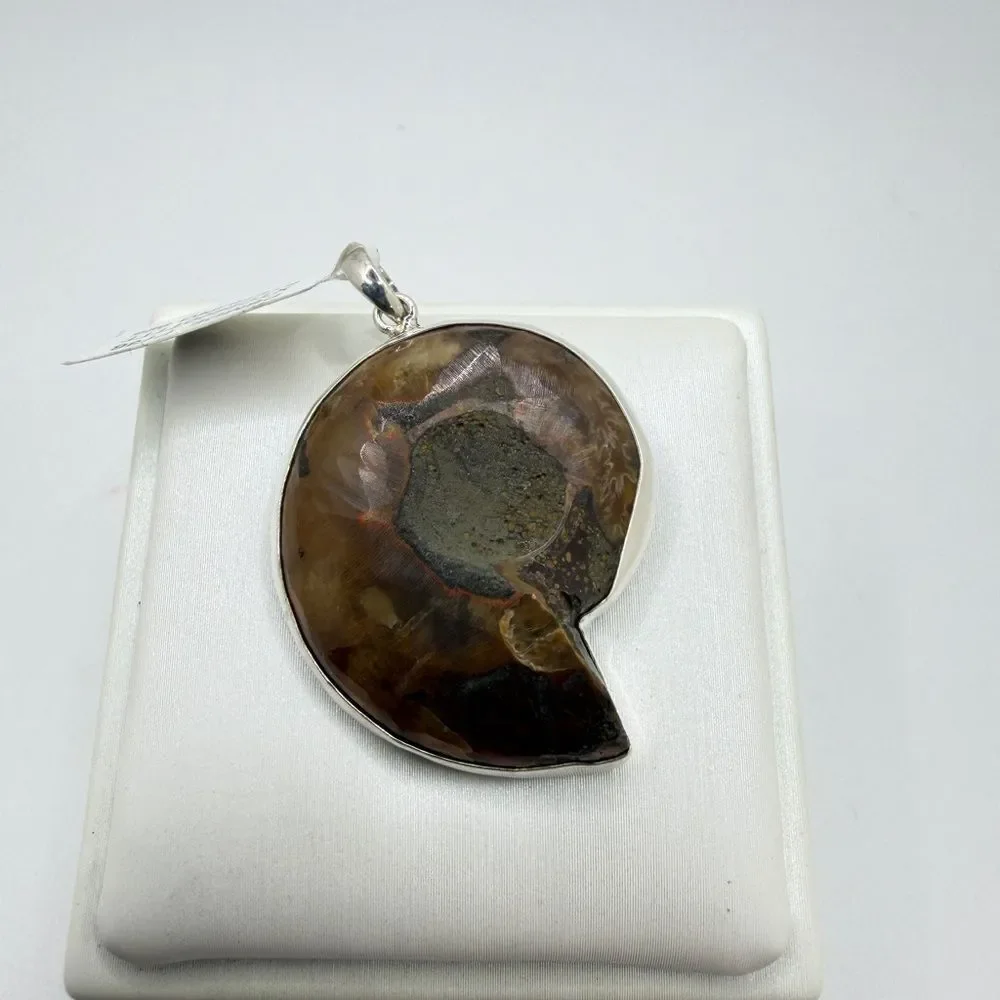 NWT‎ 23.5x30mm AMMONITE pendant in Bali sterling silver!